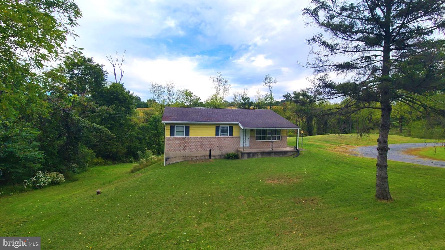 945 State Route 61 — photo