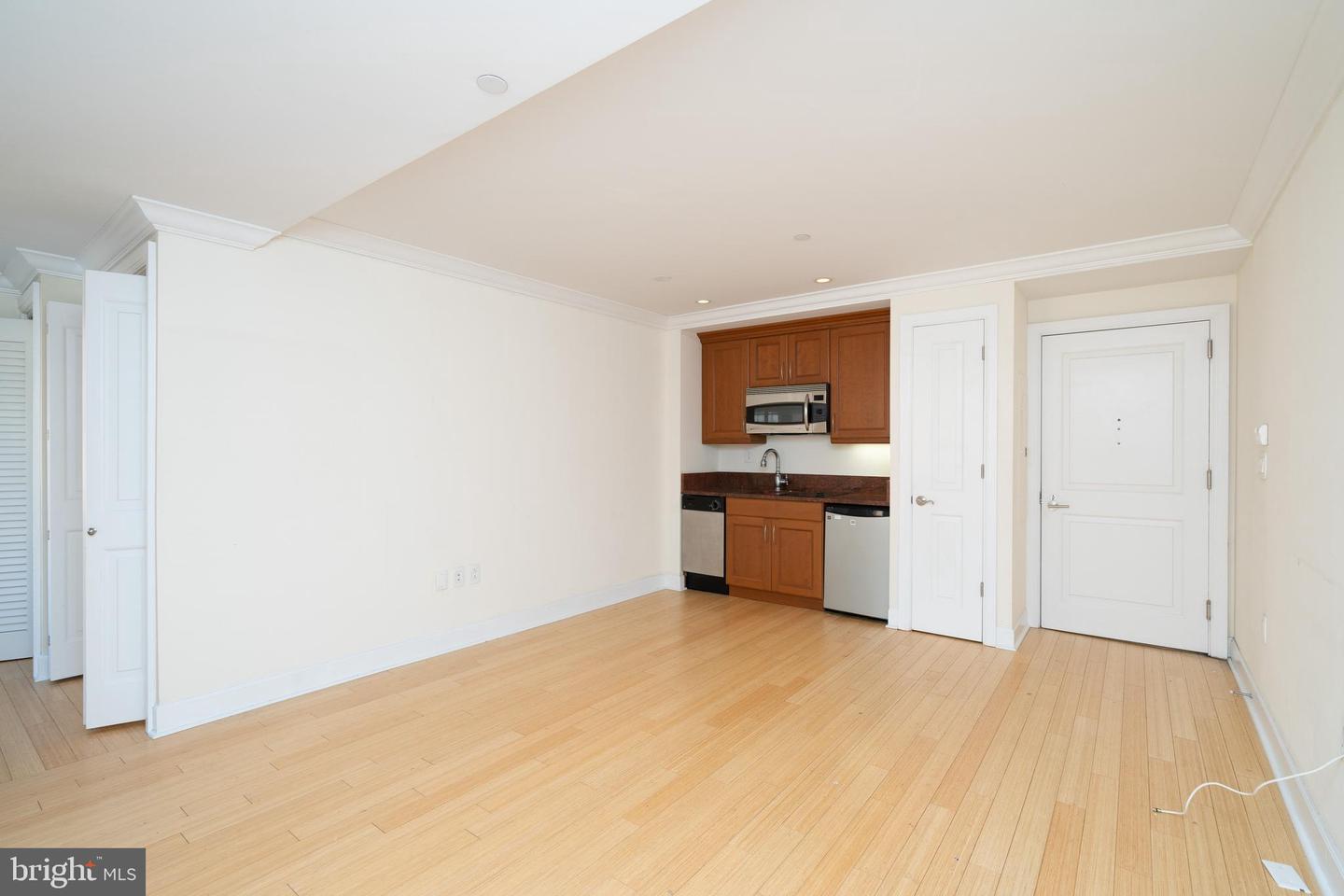 1701-15 Locust St #1417 — photo
