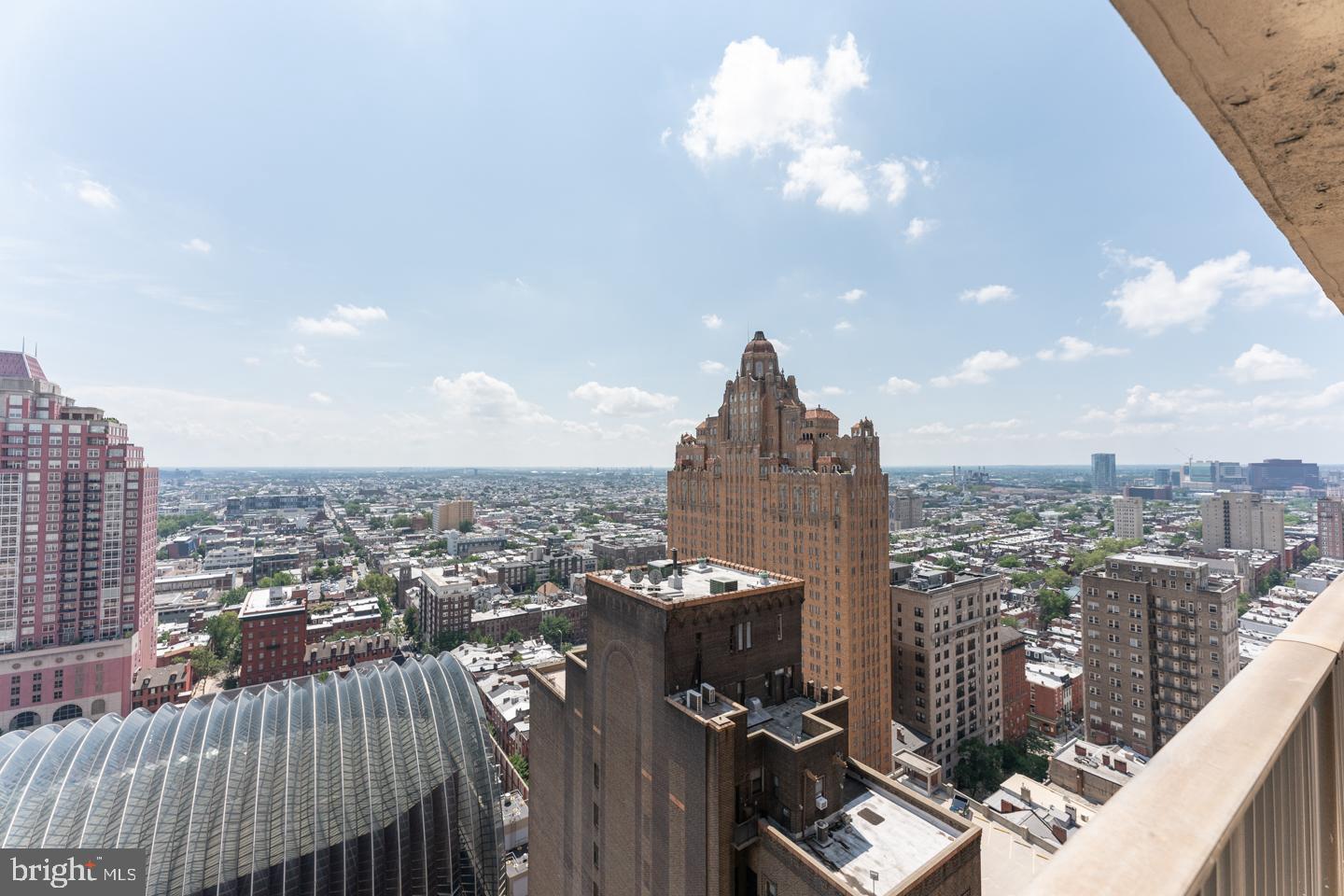 1420 Locust St #24M — photo