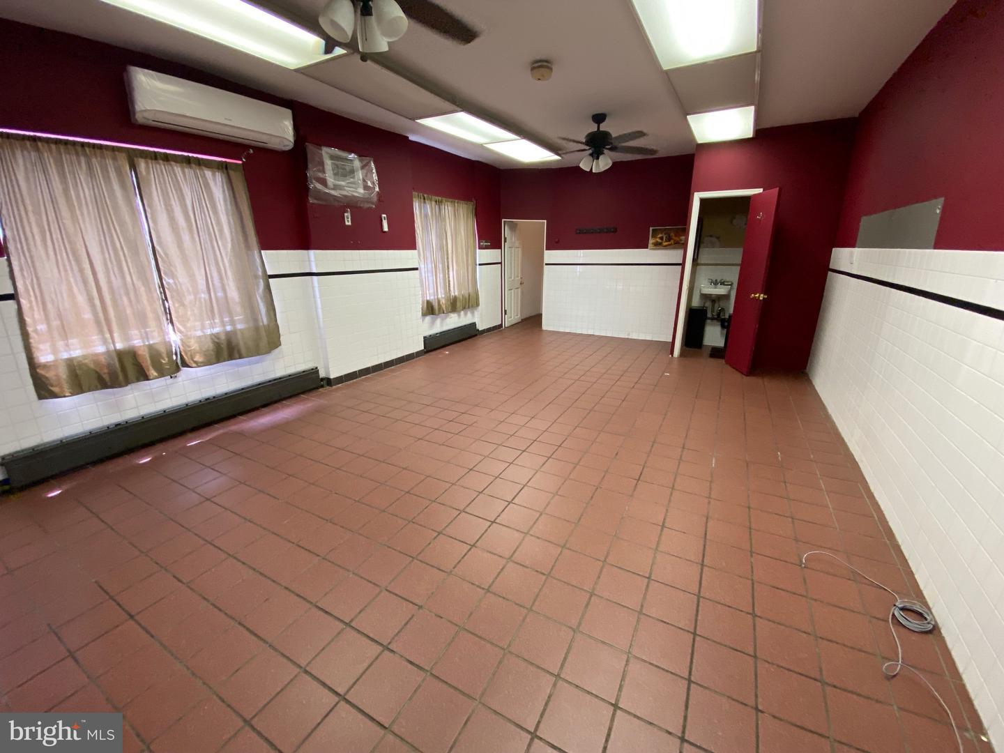 1162 S 10th Street, Philadelphia, PA 19147 — photo 2