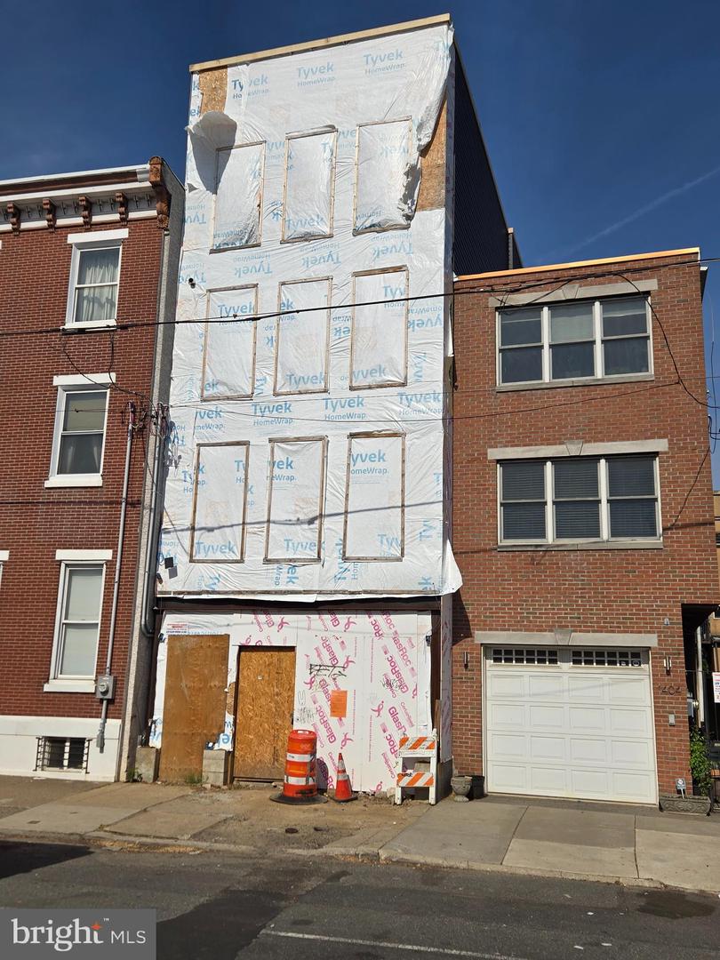 1406 E Moyamensing Ave — photo