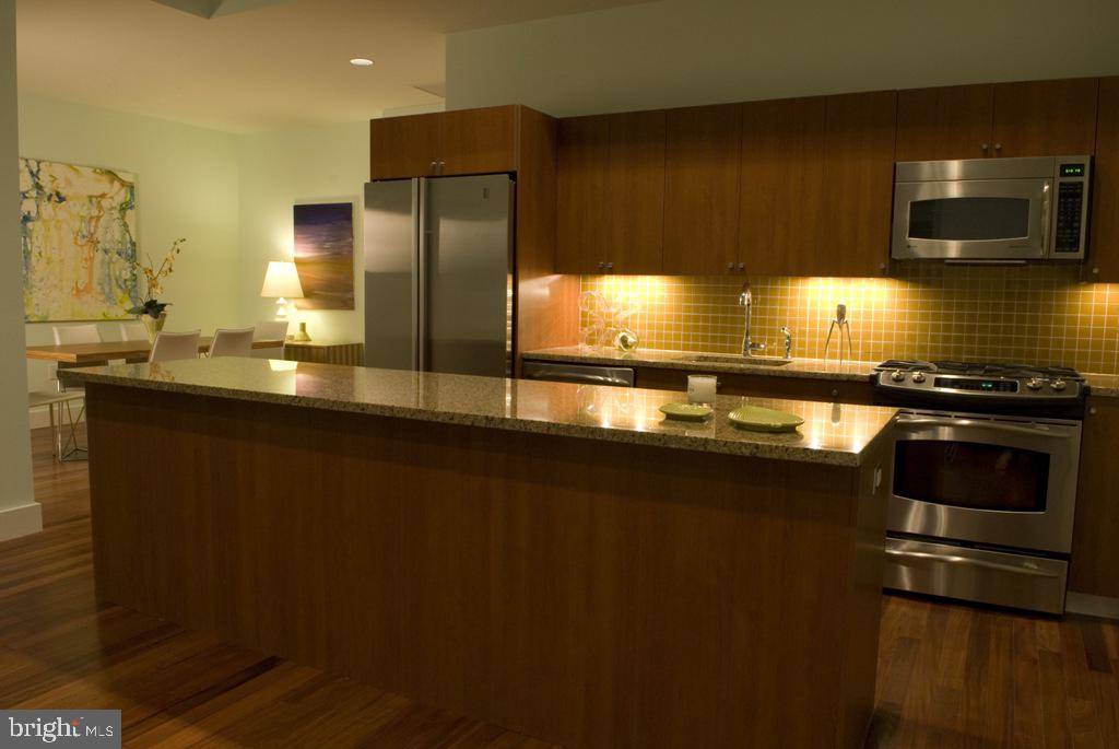 1101 Locust St #4C — photo
