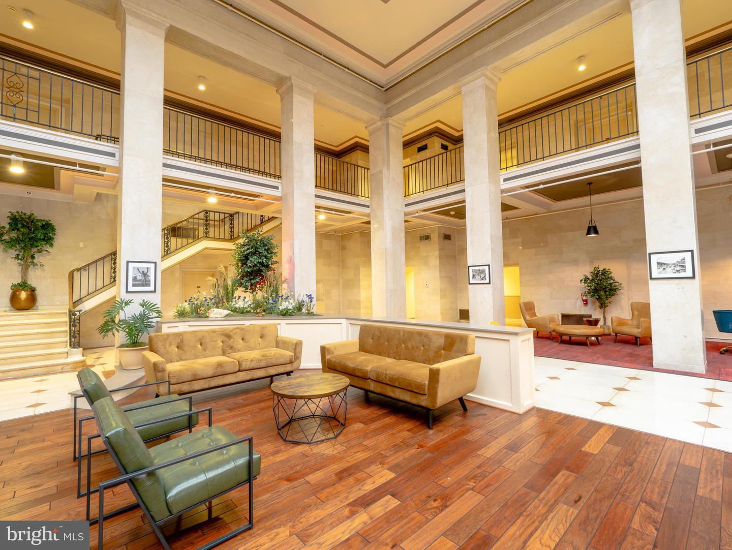 1601 Spring Garden St #208 — photo