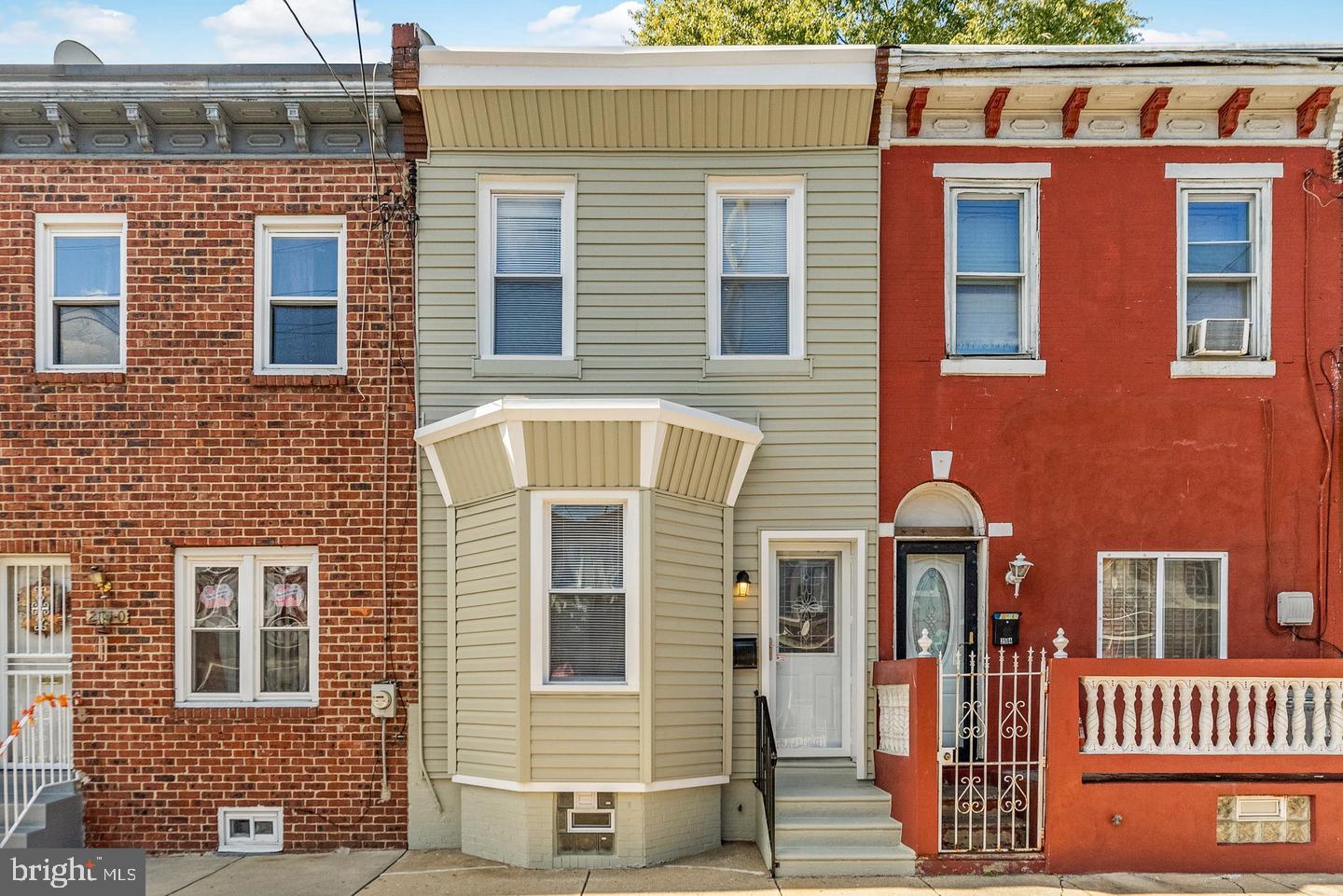 2512 N Marshall St — photo