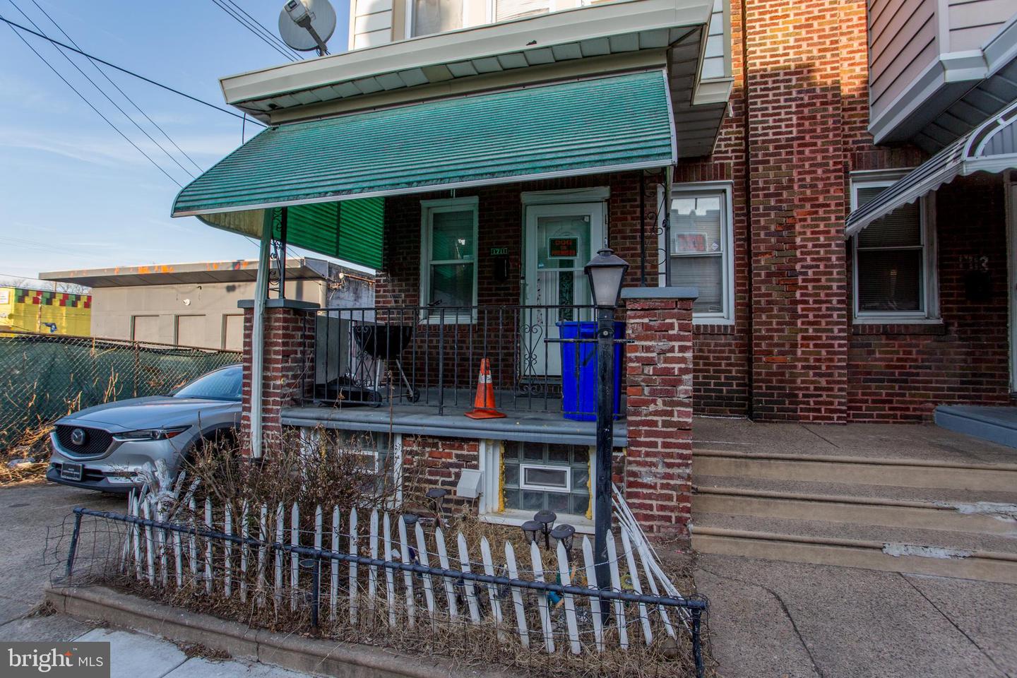 1711 S Ruby St — photo
