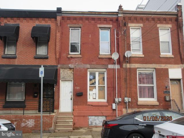 2717 W Jefferson St — photo