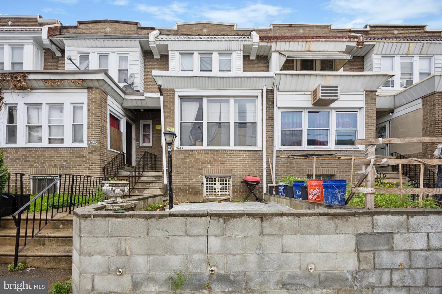 5627 Sansom St — photo