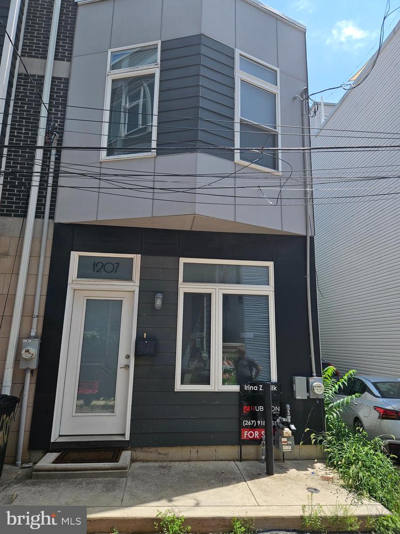 1207 N Etting St — photo