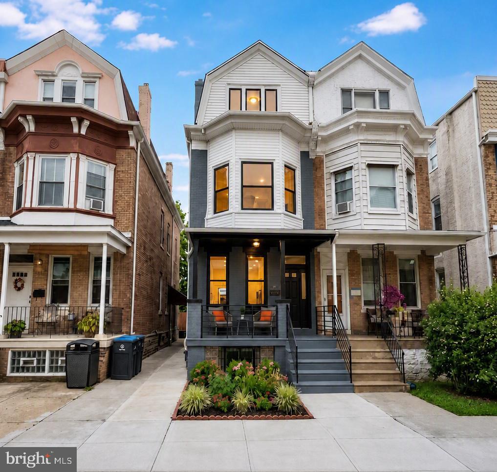111 W Sharpnack St — photo