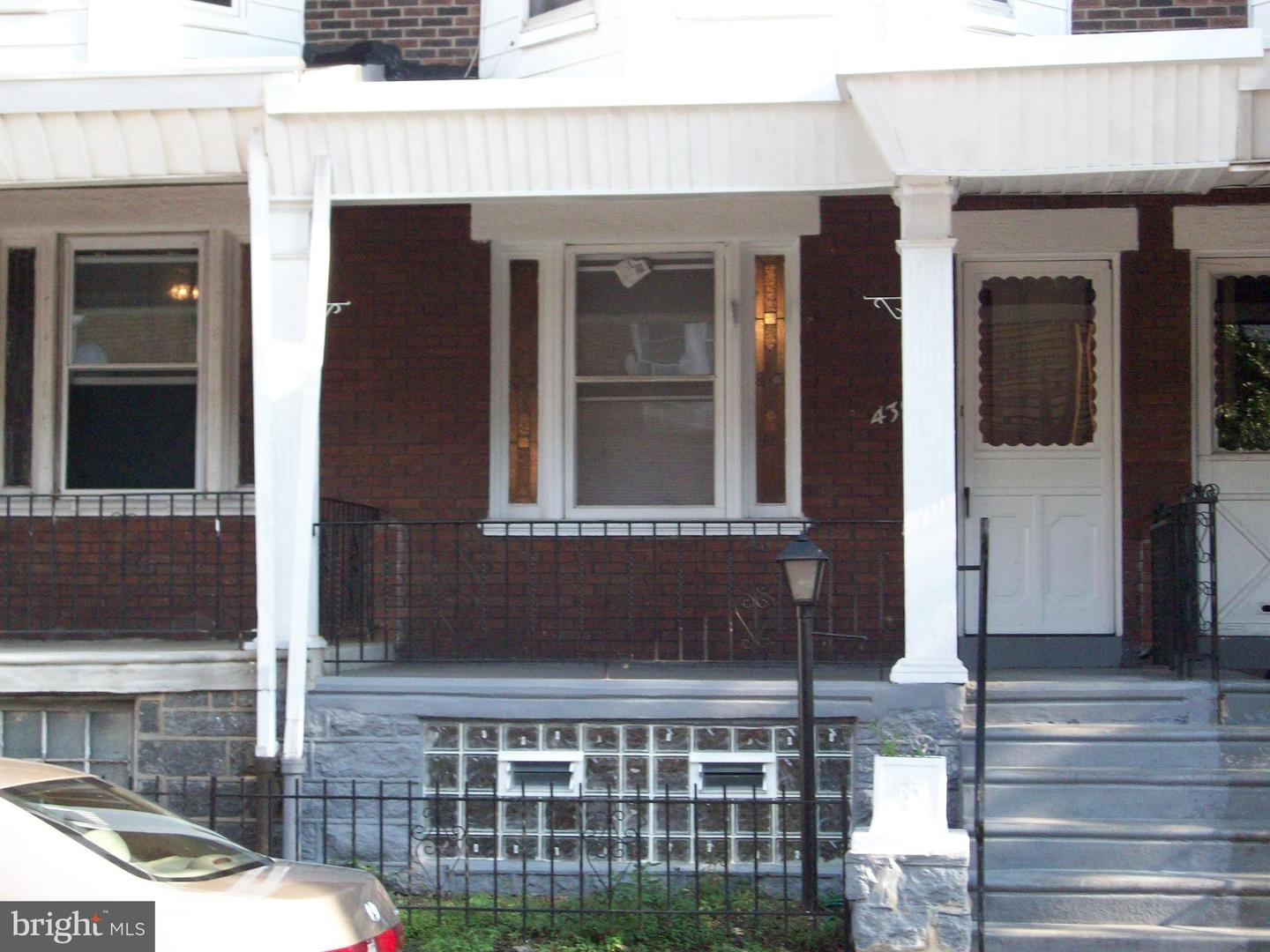 4304 Reno St — photo