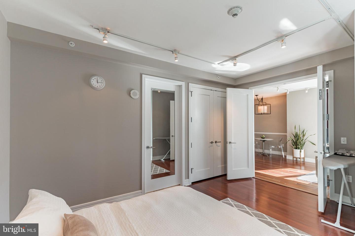 1414 S Penn Sq #16G — photo