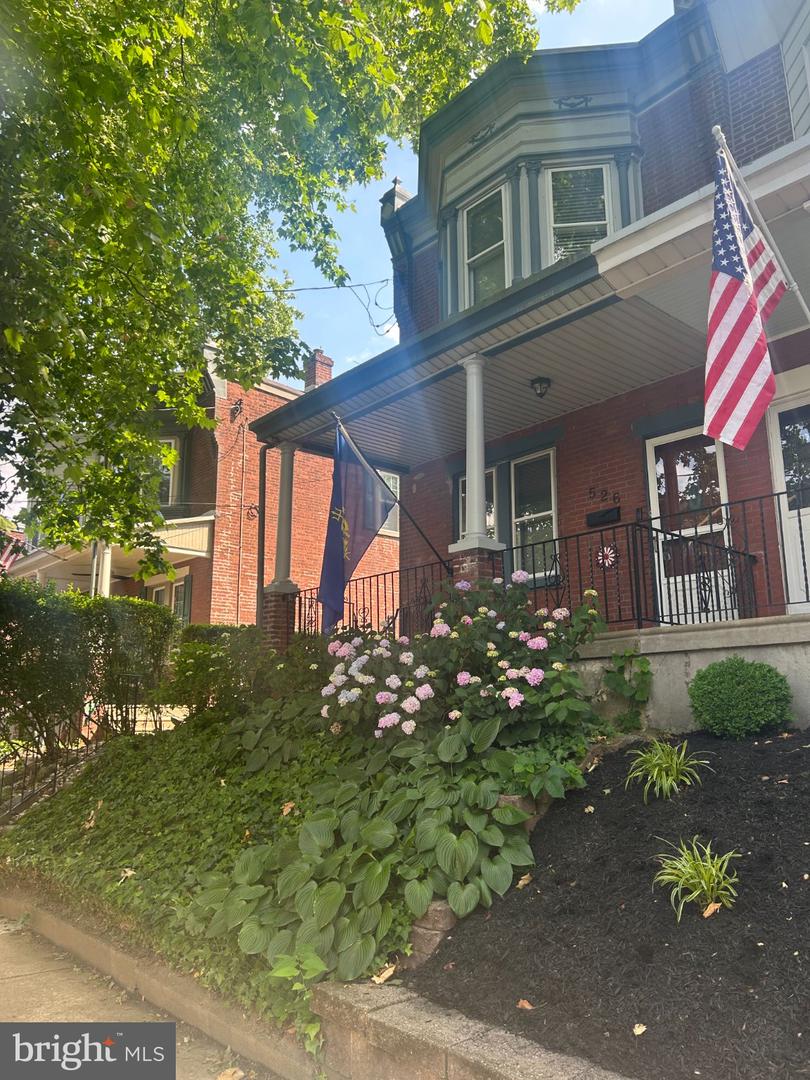 526 Arthur St — photo