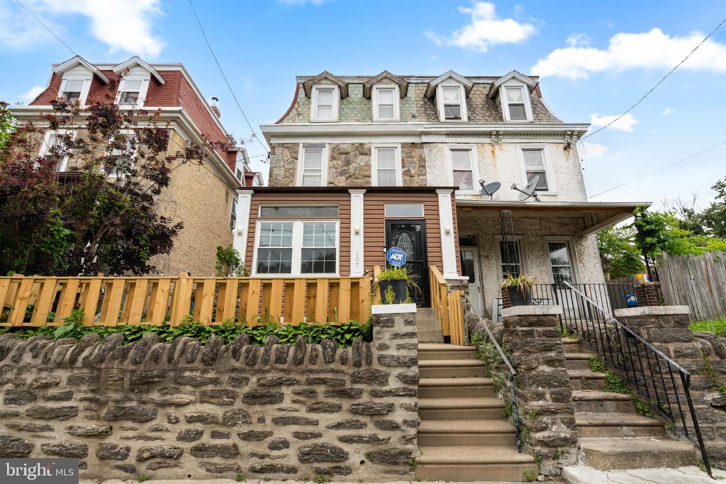 107 W Seymour St — photo