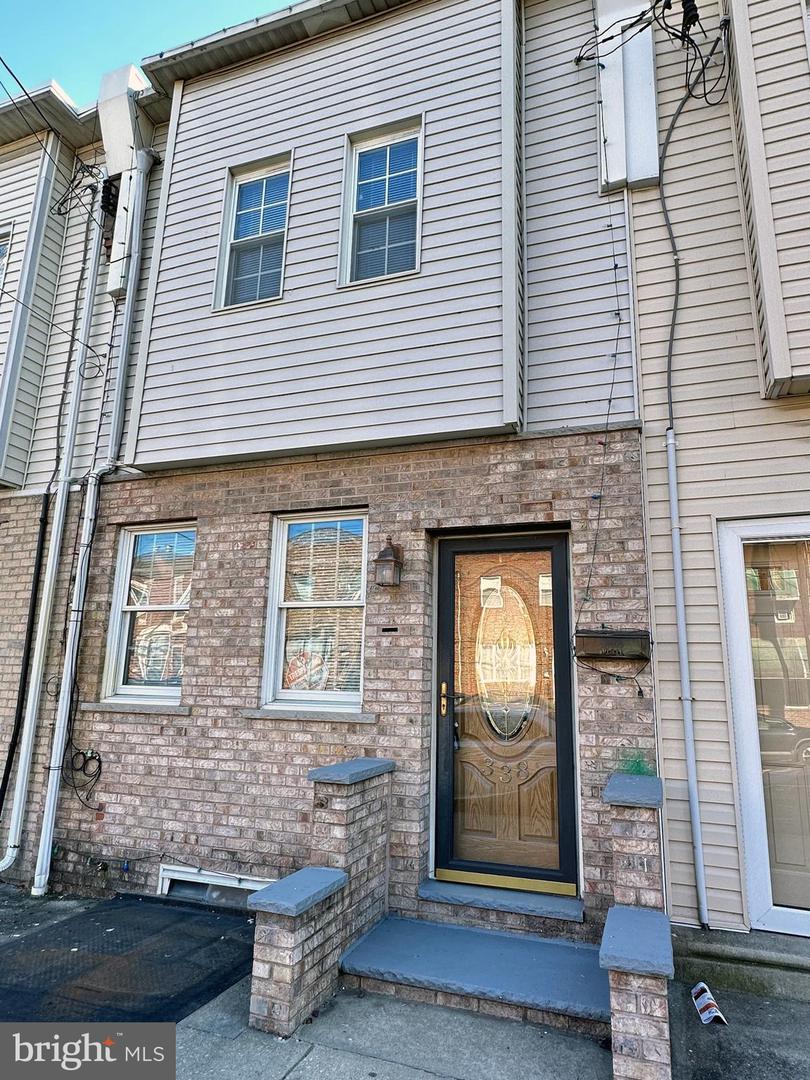 338 Snyder Ave — photo
