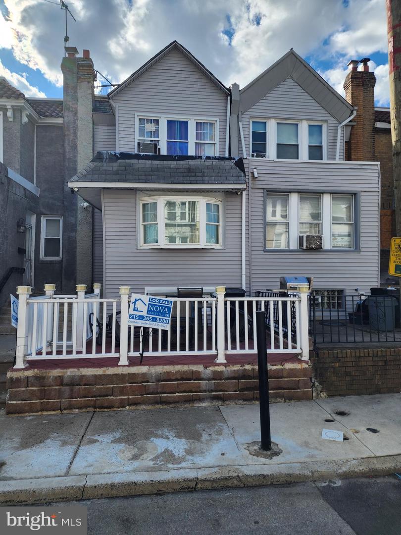 6414 Chelwynde Ave — photo