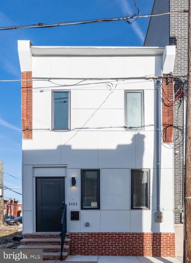 2103 E Orleans St — photo