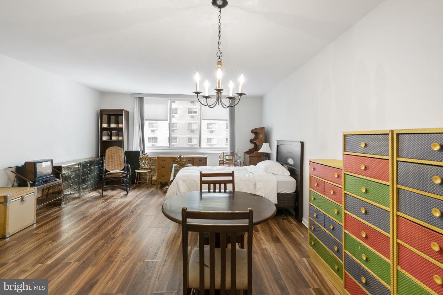 1901 John F Kennedy Blvd #810 — photo