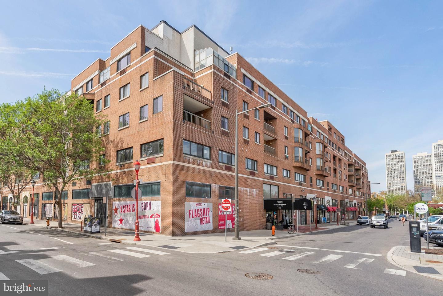 200-10 Lombard St #815 — photo