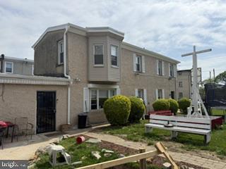 229 E Price St — photo