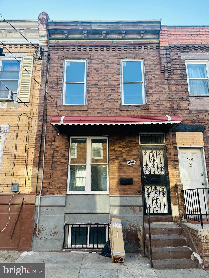 2418 S Franklin St — photo