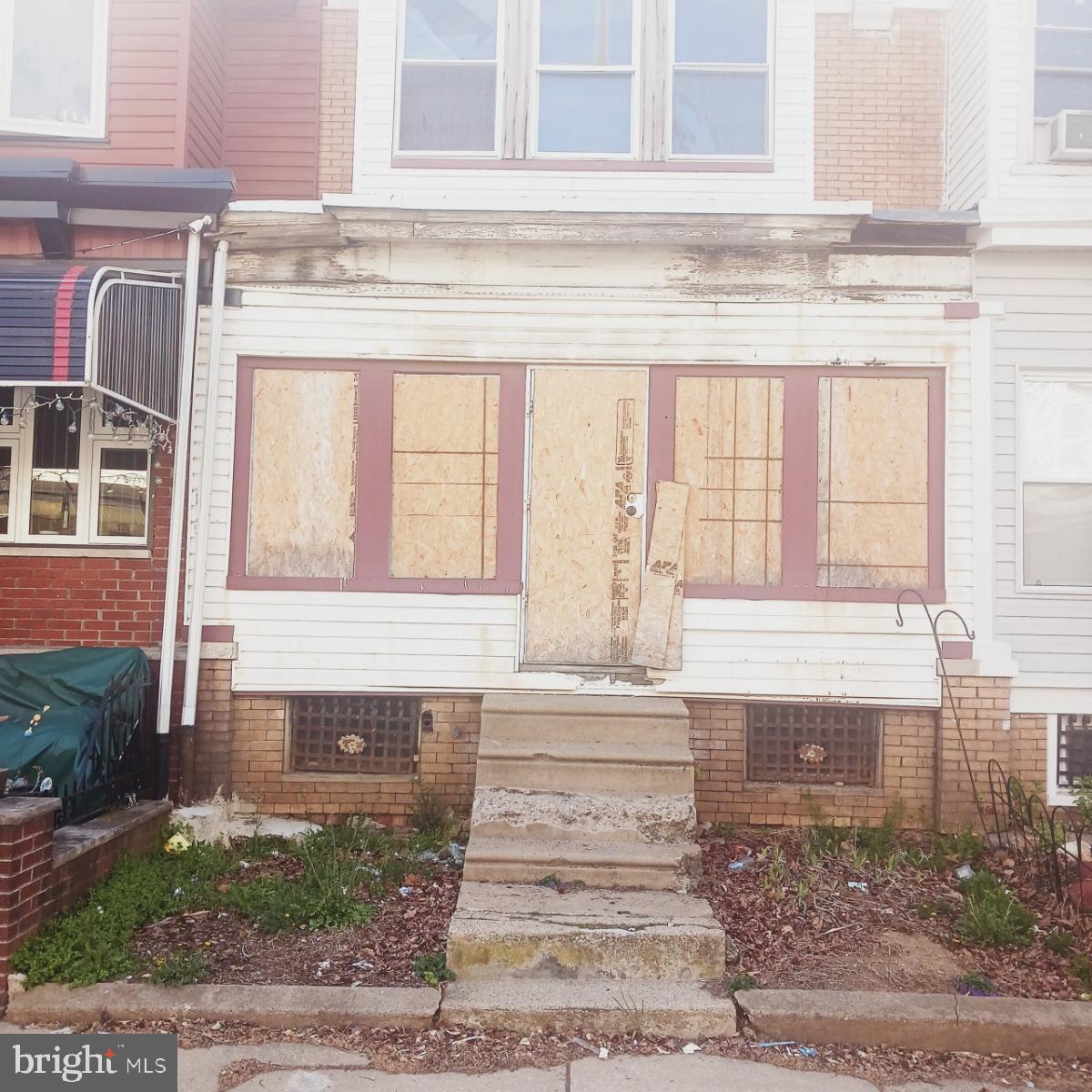 526 S Yewdall St — photo