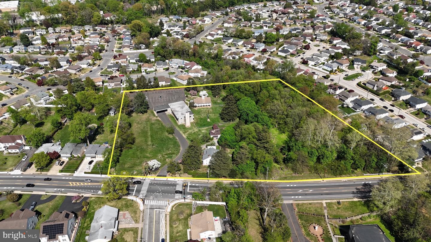 521 Welsh Rd — photo