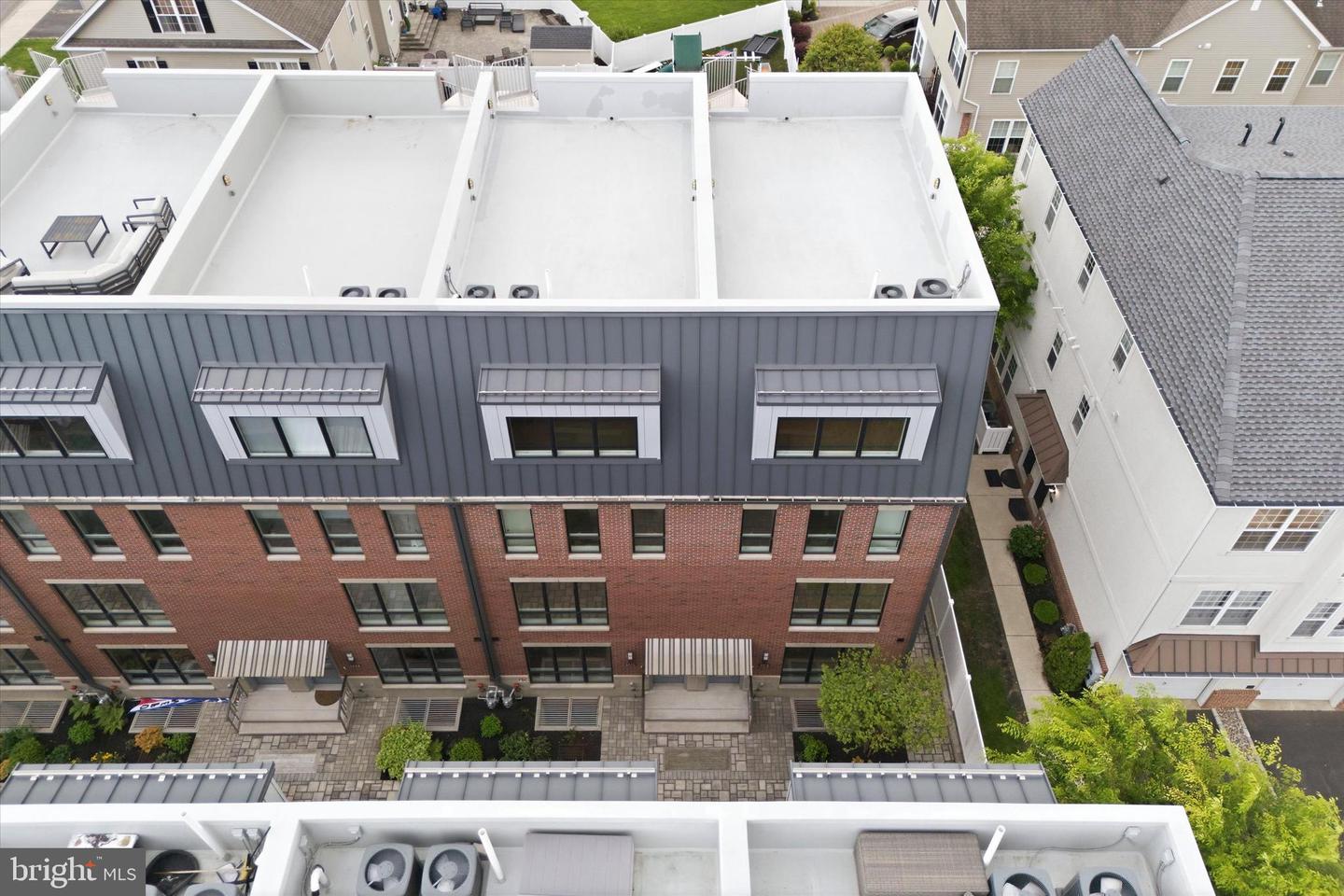 2012 Renaissance Walk #Lot #7 — photo