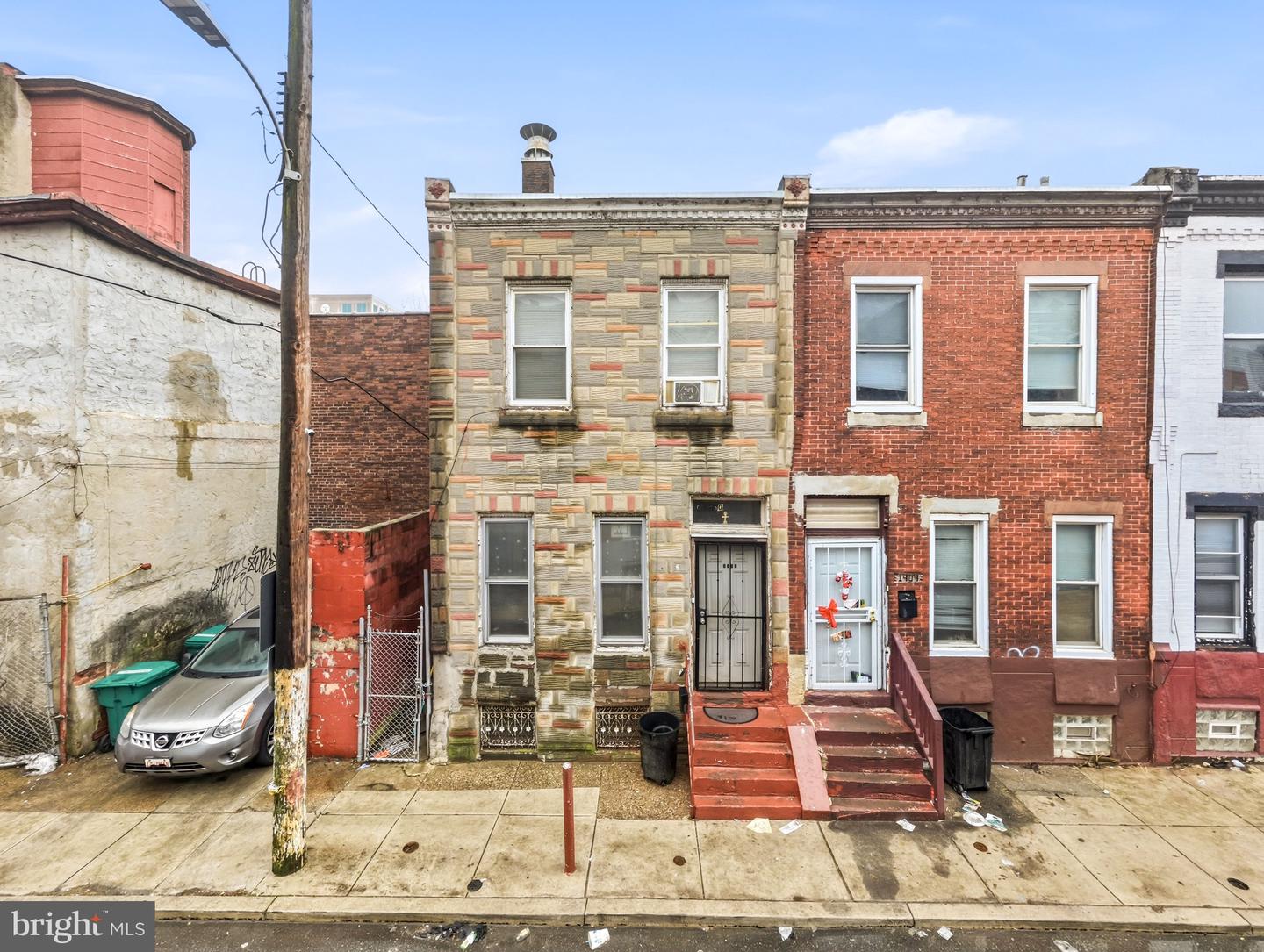 1402 W Pacific St — photo