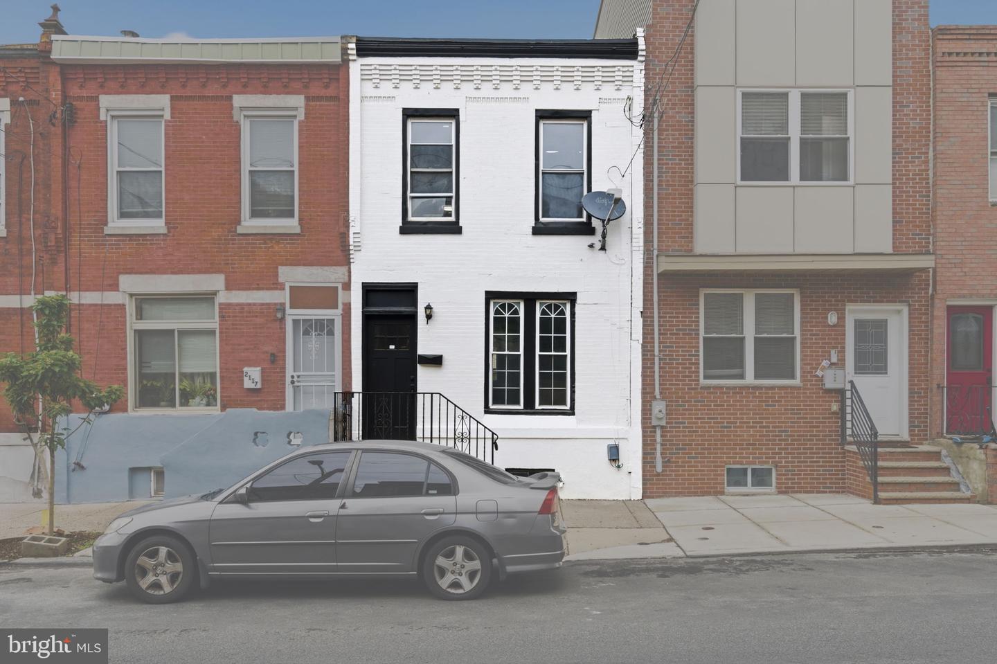 2115 Reed Street, Philadelphia, PA 19146 — photo 2