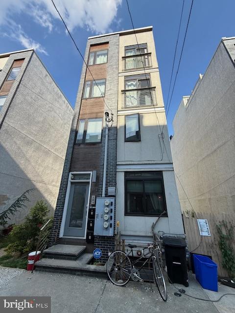 843 N 16th St #3 — photo