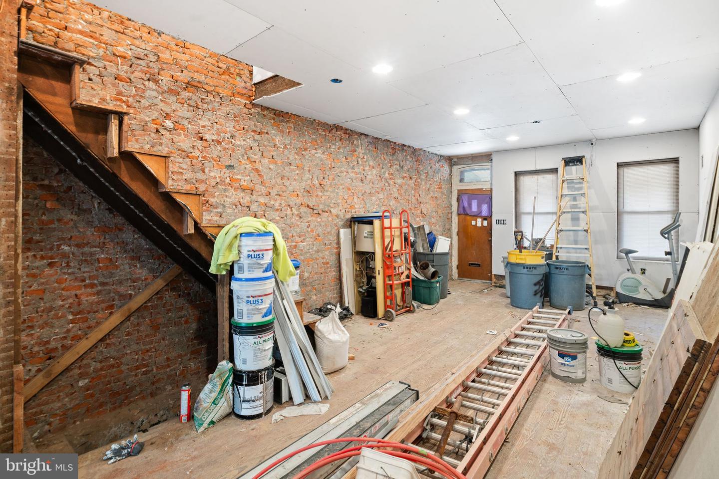 2517 E York St — photo