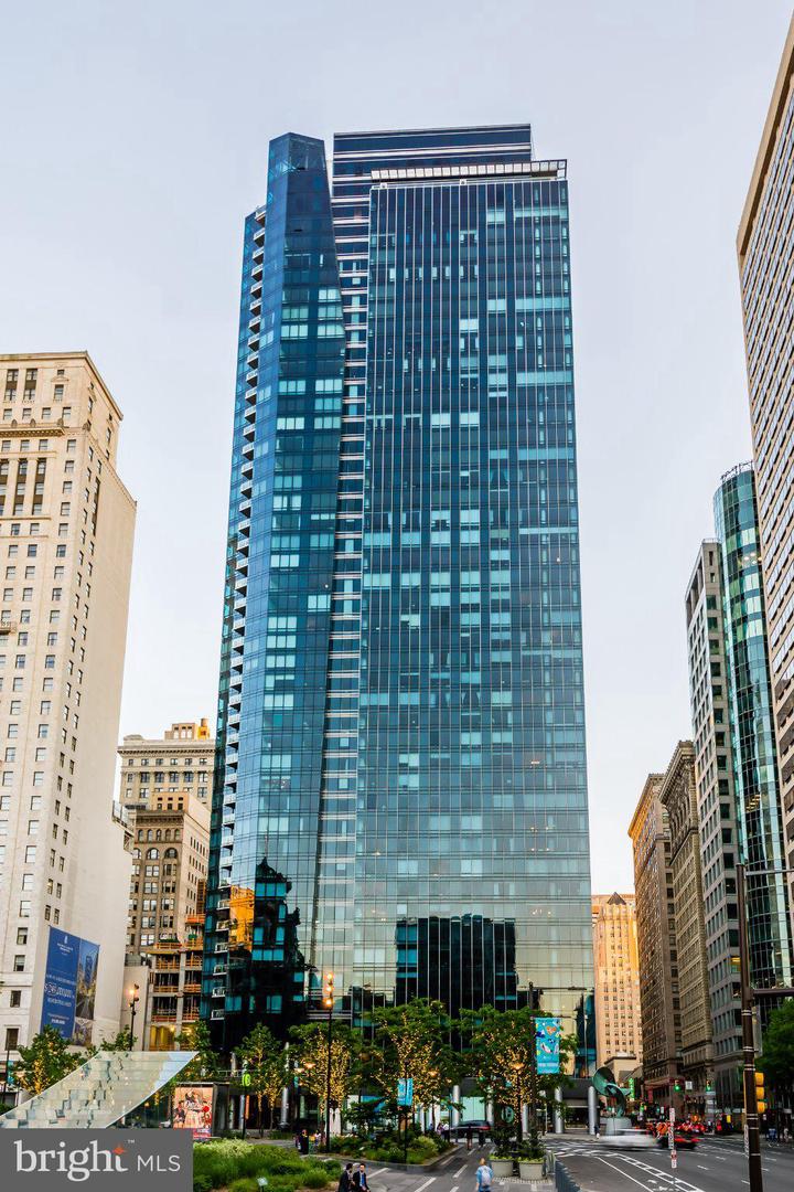 1414 S Penn Sq #18G — photo