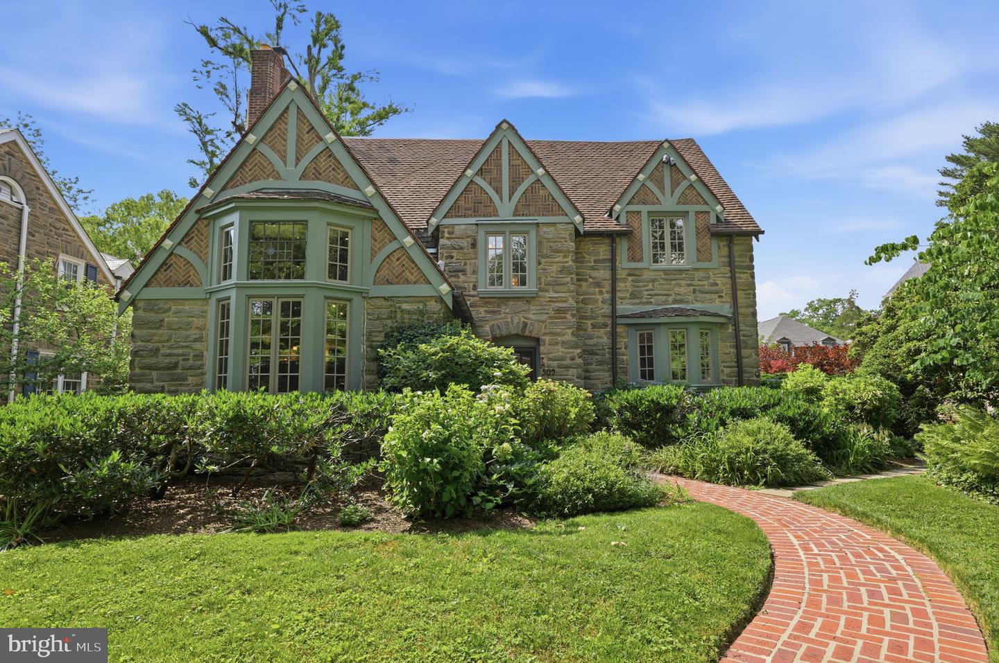 509 E Roumfort Road, Philadelphia, PA 19119