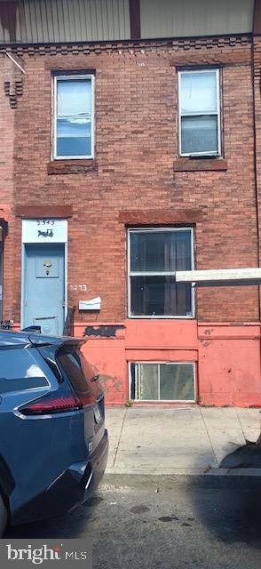 2543 S Marshall St — photo
