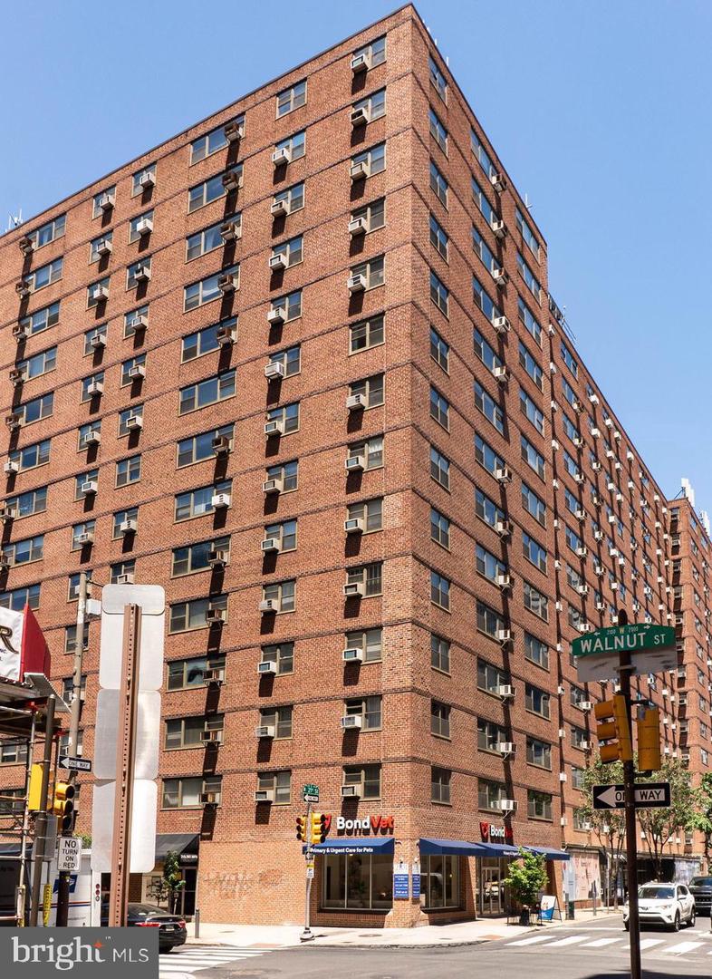 118 S 21st St #421 — photo