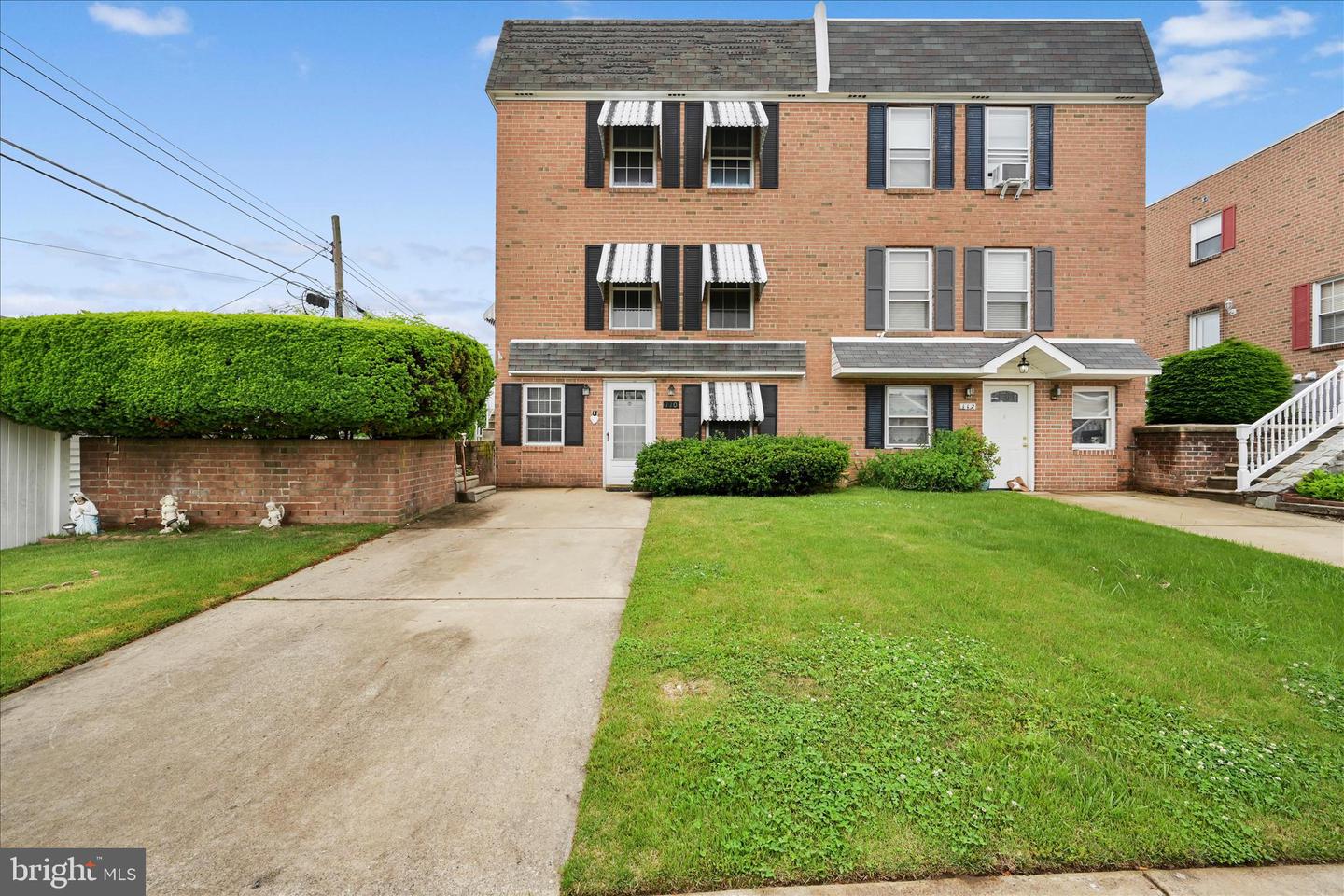 110 Greendale Road, Philadelphia, PA 19154