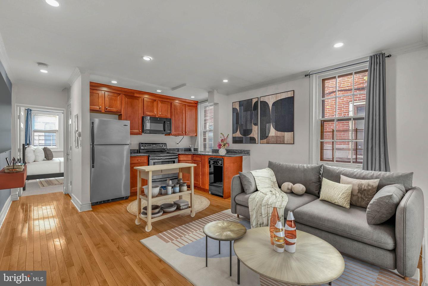 1910 Fairmount Ave #B (1R) — photo