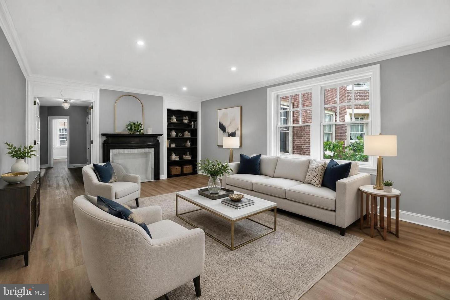 4637 Pine St #D410 — photo