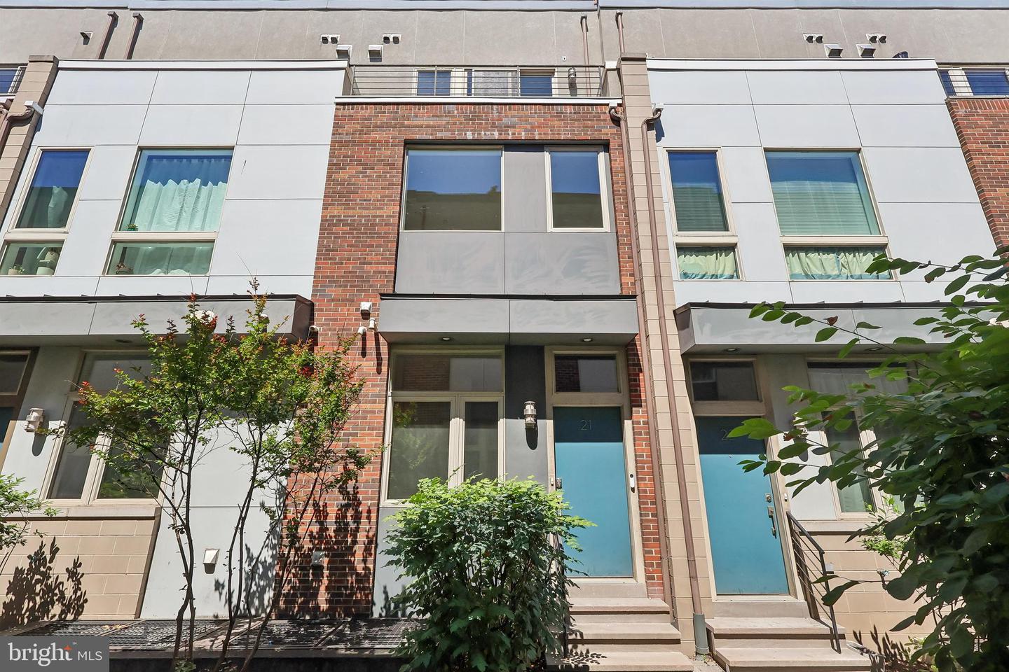 412 N Front St #21 — photo