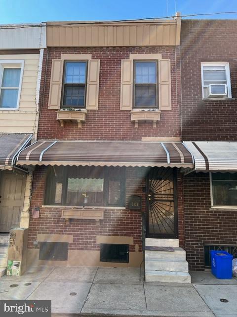 2424 S Sartain St — photo