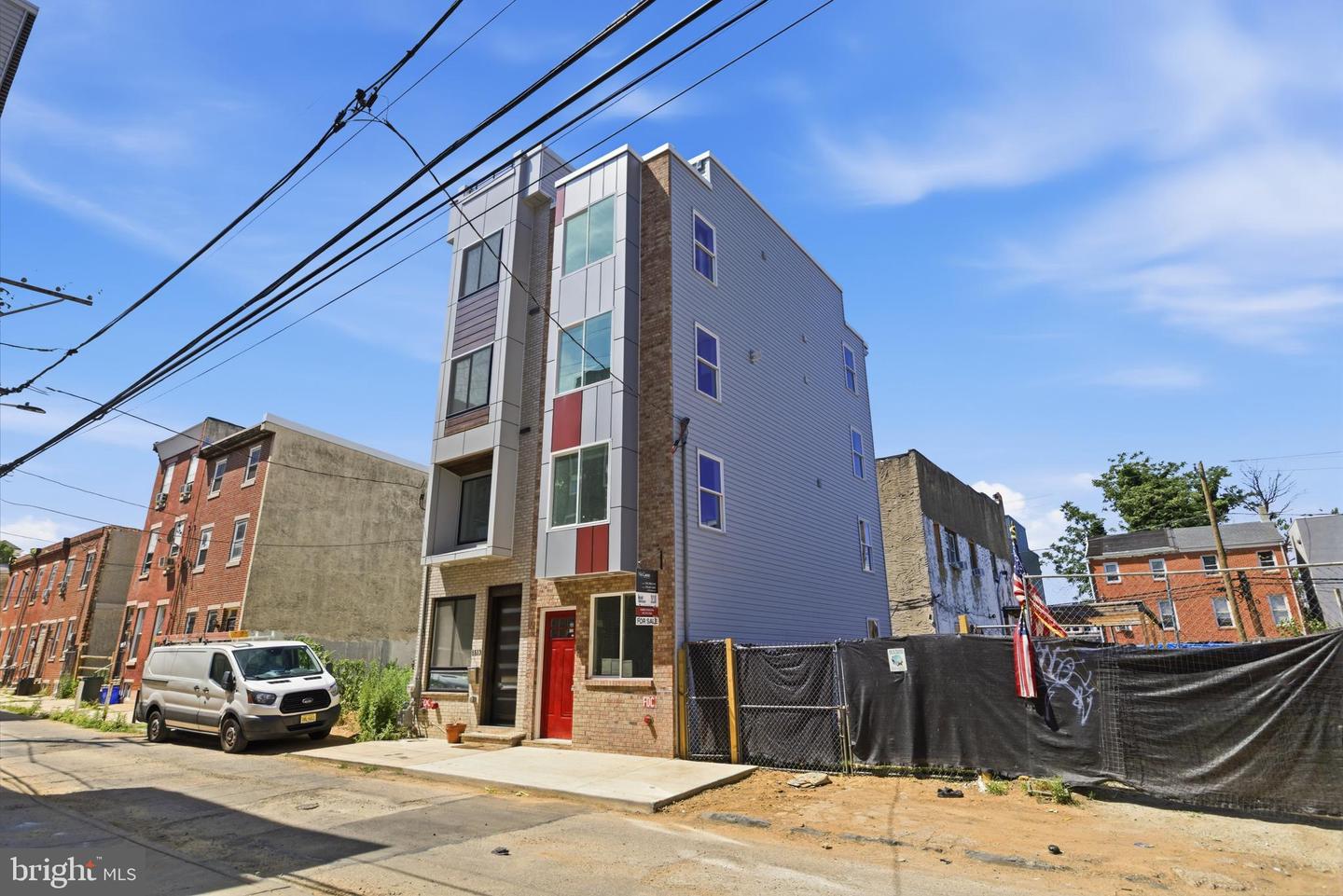 1511 W Flora St — photo