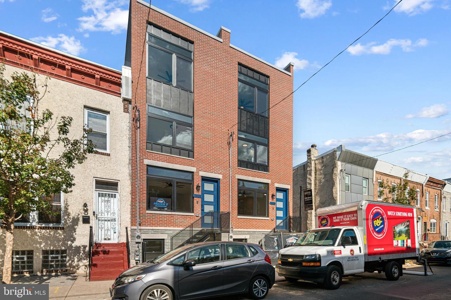 2623 Reed Street, Philadelphia, PA 19146 — photo 2