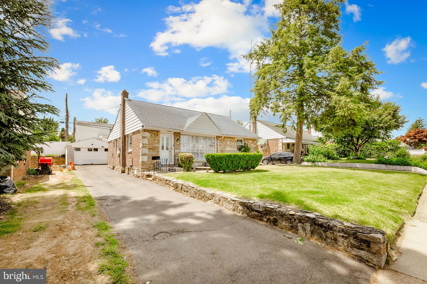 3118 Welsh Road, Philadelphia, PA 19136