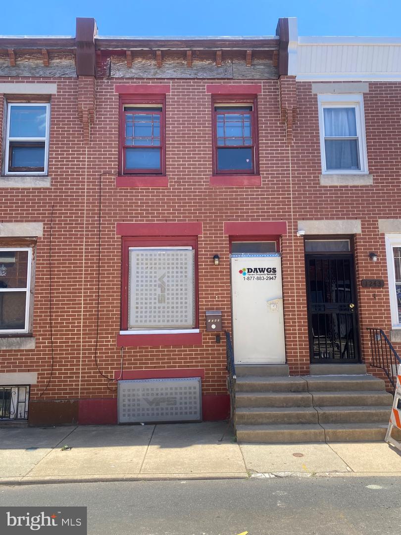 1245 N Newkirk St — photo