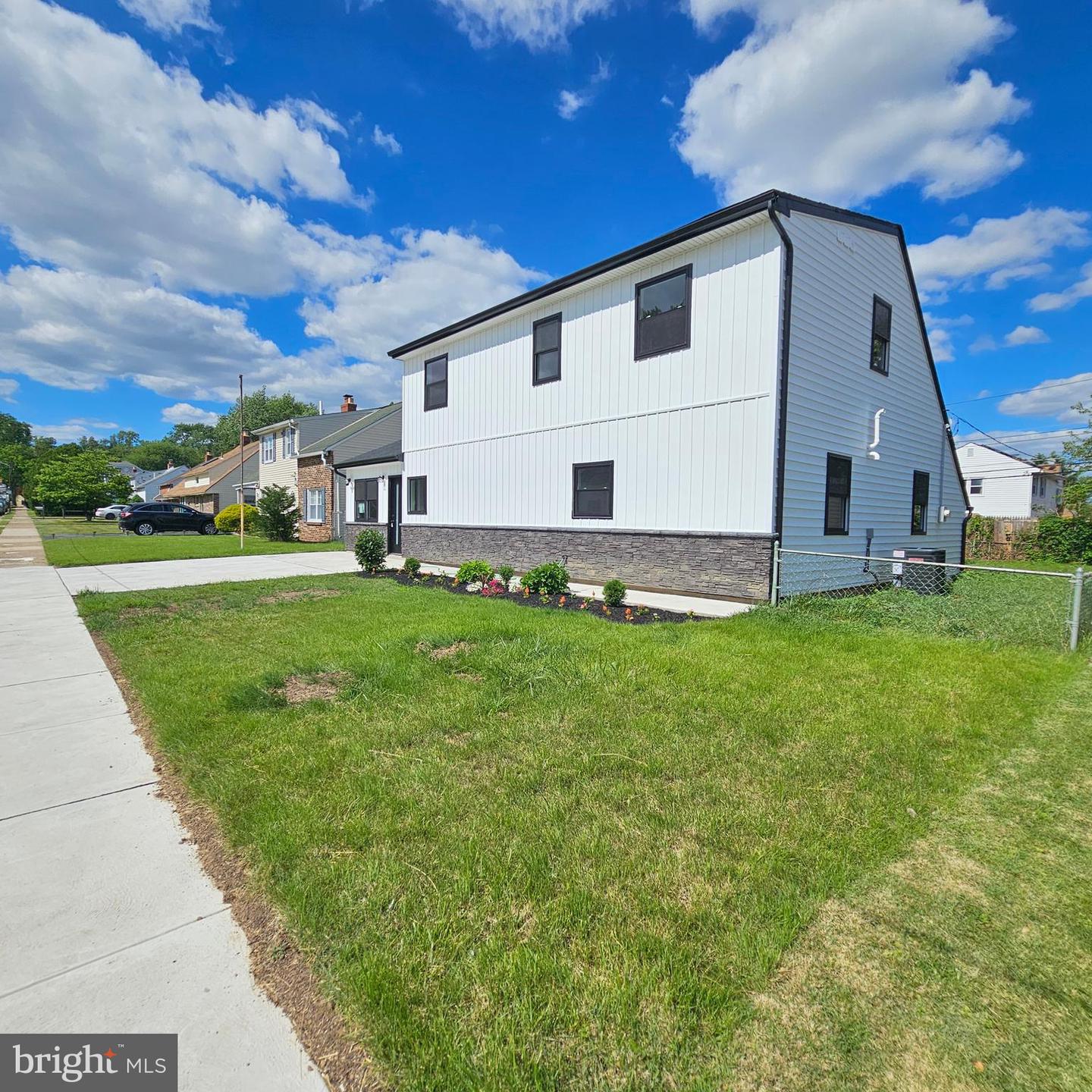 9215 Andover Road, Philadelphia, PA 19114 — photo 2
