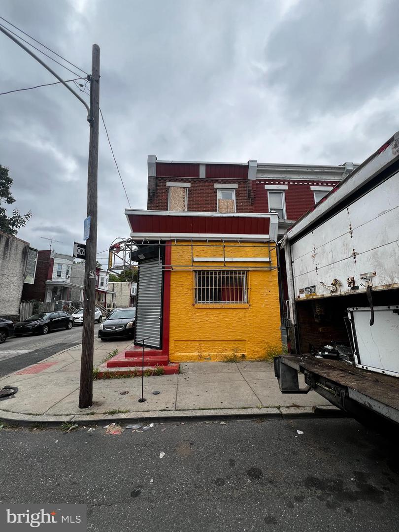 5027 Ogden St — photo