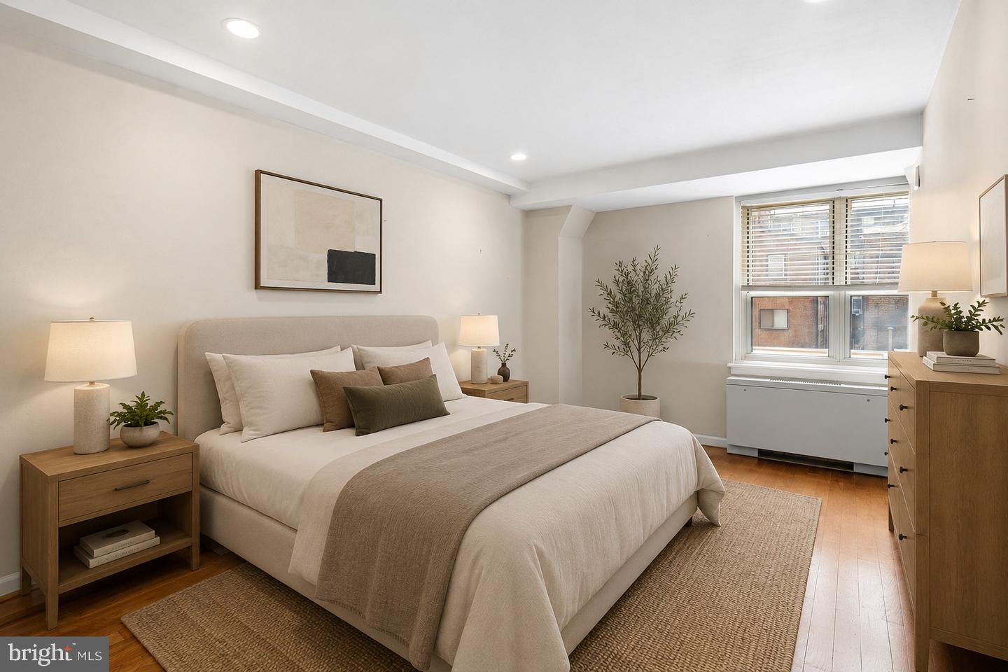 1810 Rittenhouse Sq #211 — photo