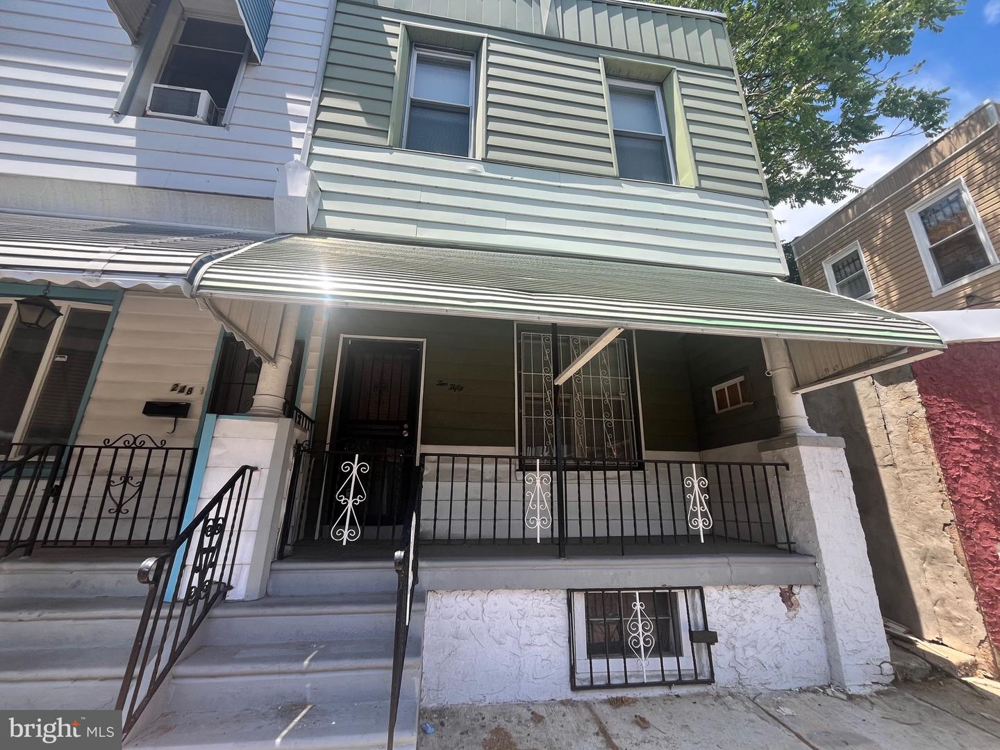 250 N Horton St — photo