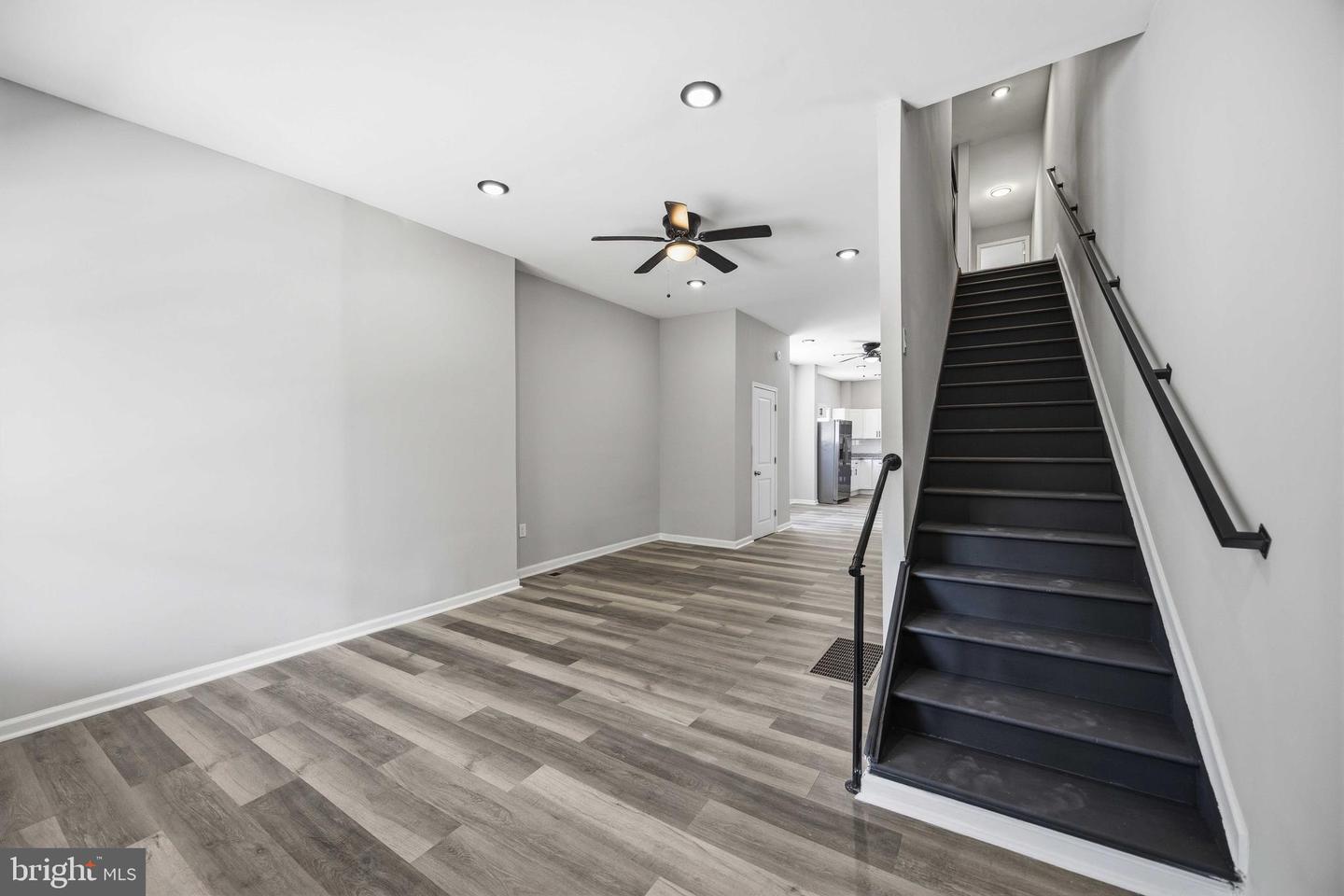 263 W Duval St — photo