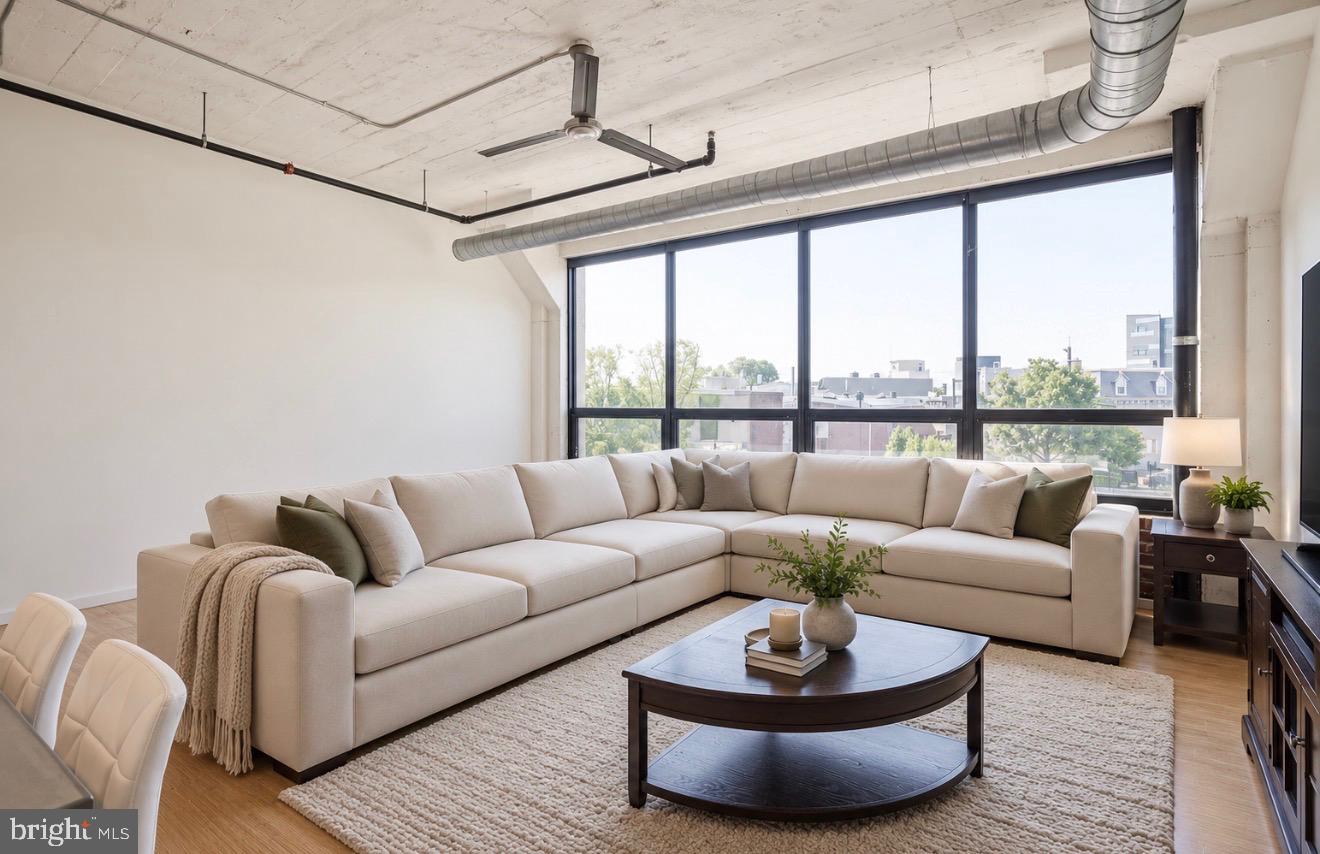 1714 Memphis St #215 — photo